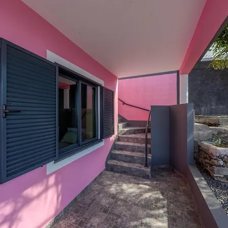 Rosa With Private Pool By Madeira וילה *