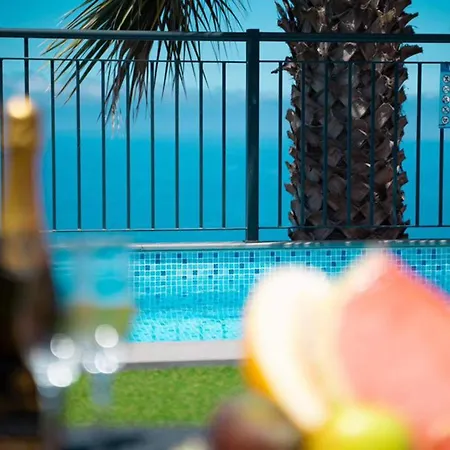 Rosa With Private Pool By Madeira