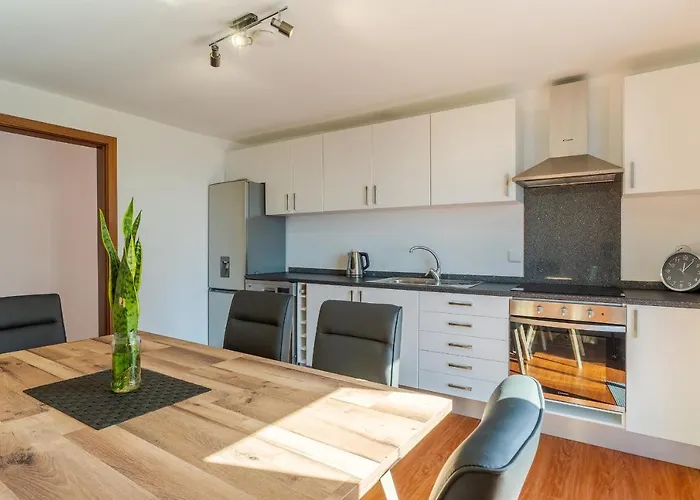 Rosa With Private Pool By Madeira * Ribeira Brava